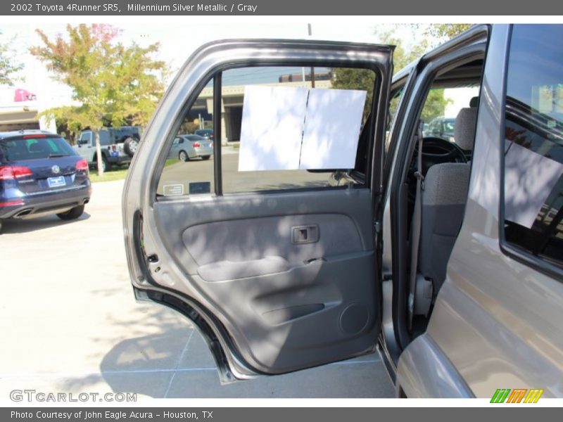 Millennium Silver Metallic / Gray 2002 Toyota 4Runner SR5
