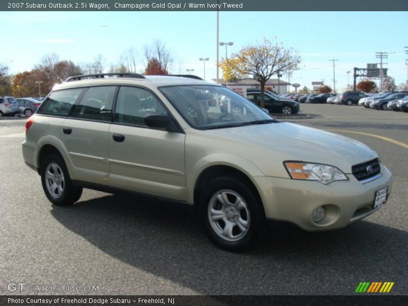 Champagne Gold Opal / Warm Ivory Tweed 2007 Subaru Outback 2.5i Wagon