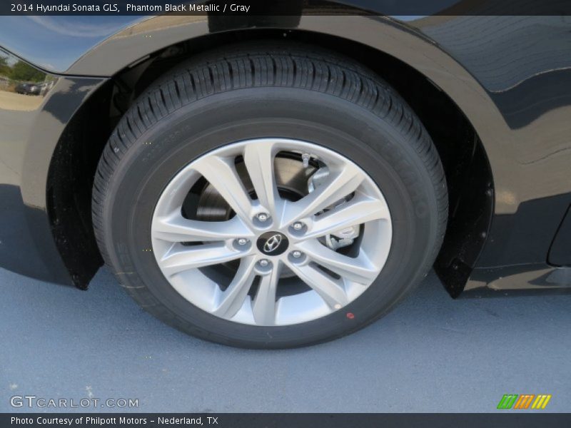 Phantom Black Metallic / Gray 2014 Hyundai Sonata GLS