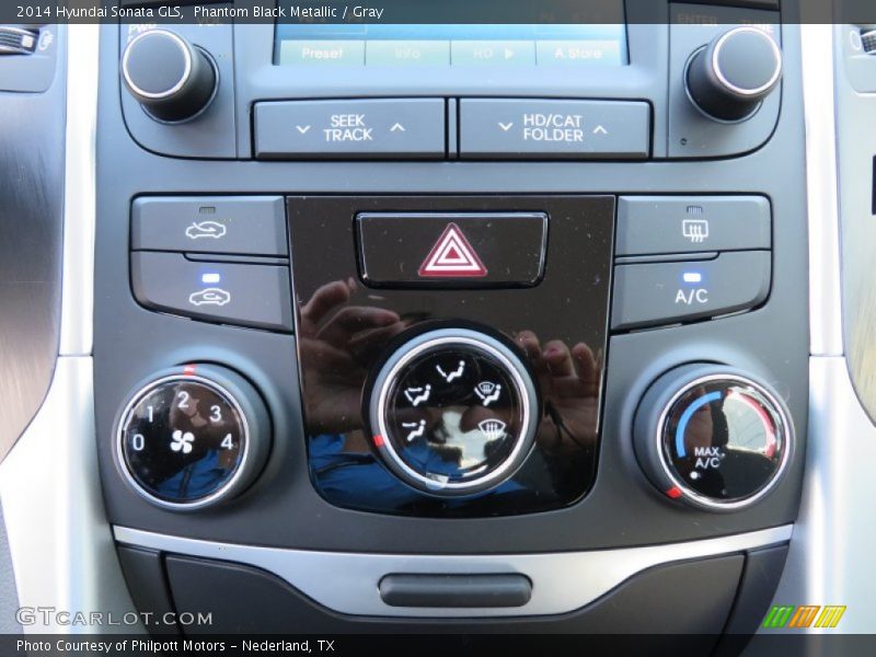 Phantom Black Metallic / Gray 2014 Hyundai Sonata GLS