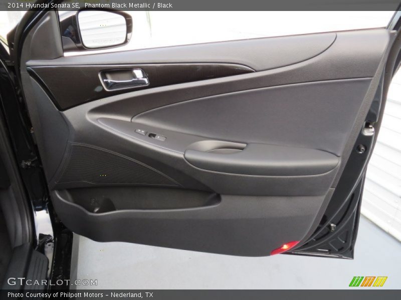 Phantom Black Metallic / Black 2014 Hyundai Sonata SE