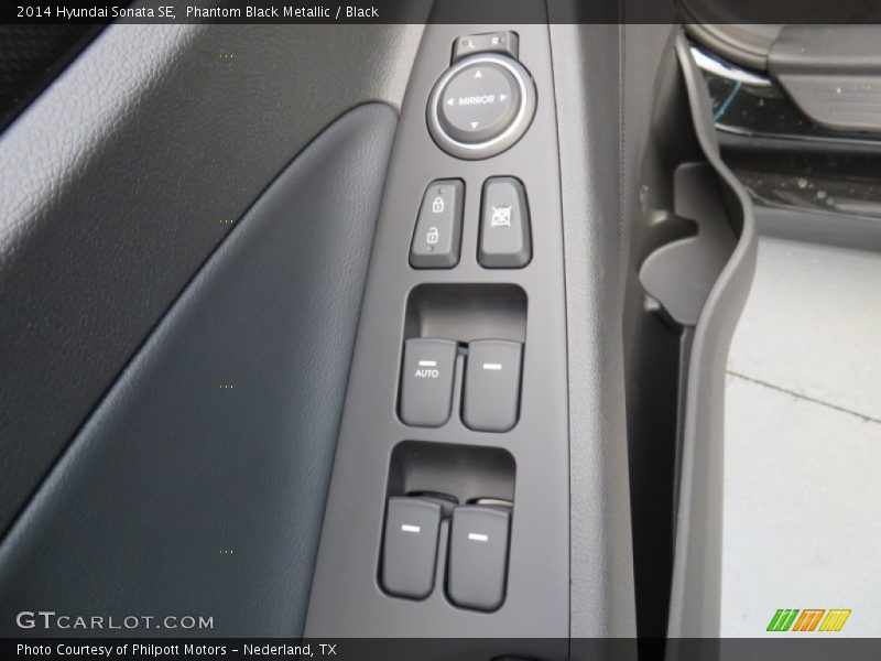 Phantom Black Metallic / Black 2014 Hyundai Sonata SE