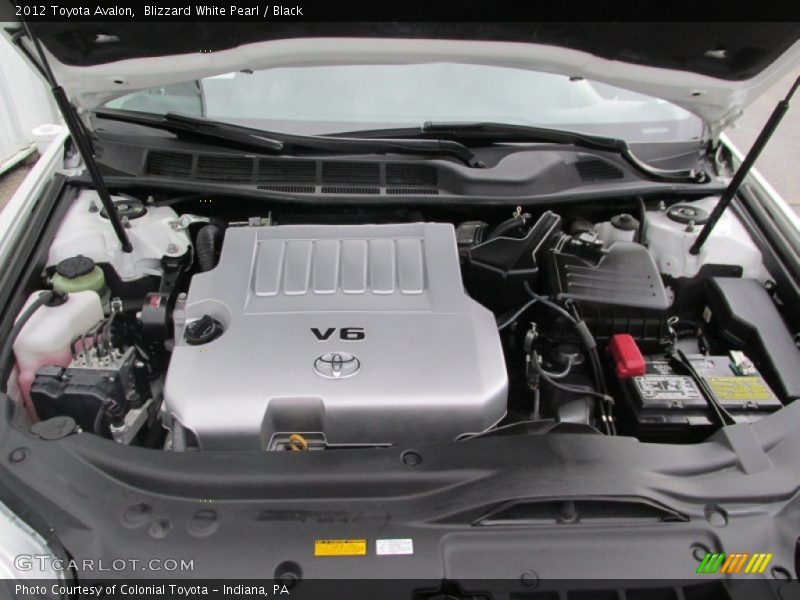 Blizzard White Pearl / Black 2012 Toyota Avalon