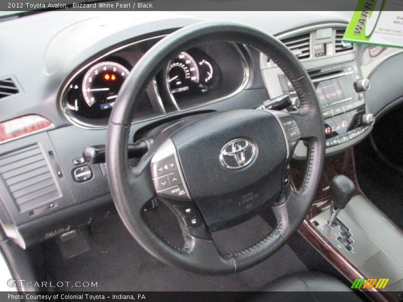 Blizzard White Pearl / Black 2012 Toyota Avalon