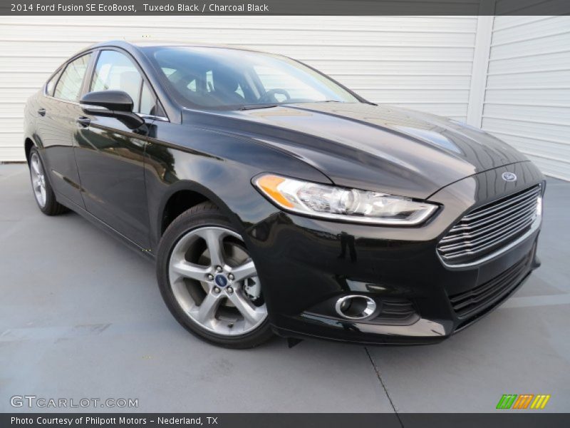Front 3/4 View of 2014 Fusion SE EcoBoost
