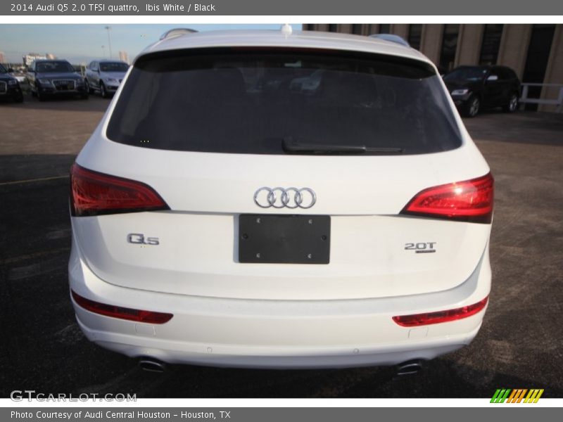 Ibis White / Black 2014 Audi Q5 2.0 TFSI quattro