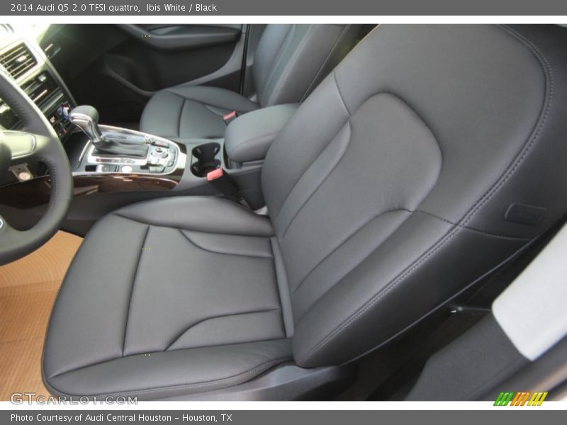 Ibis White / Black 2014 Audi Q5 2.0 TFSI quattro