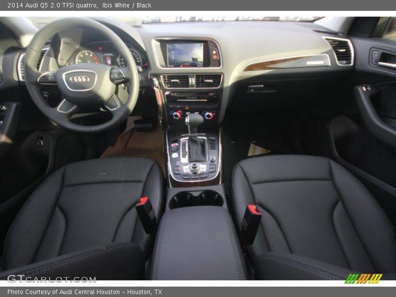 Ibis White / Black 2014 Audi Q5 2.0 TFSI quattro