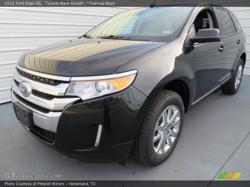 Tuxedo Black Metallic / Charcoal Black 2013 Ford Edge SEL