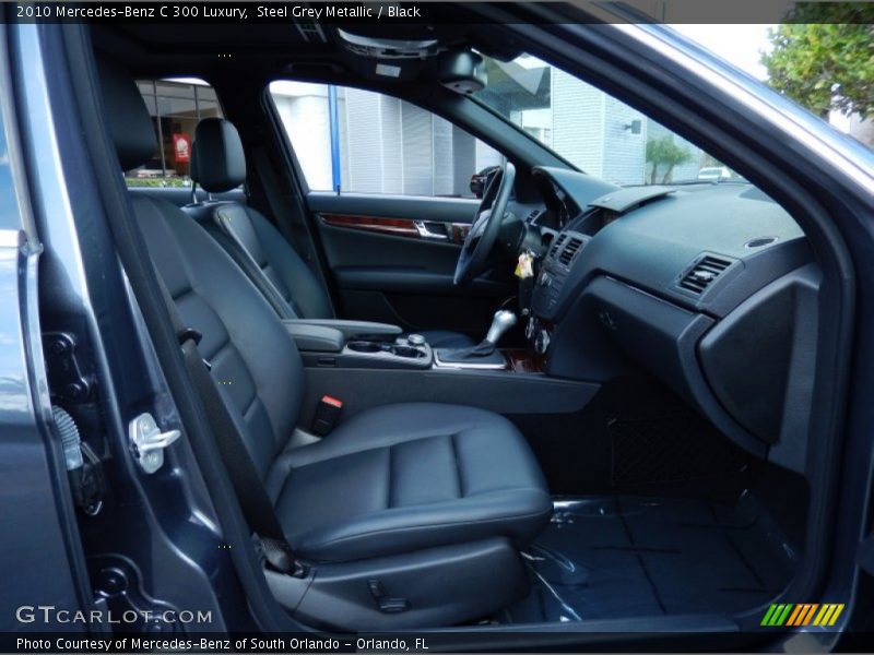 Front Seat of 2010 C 300 Luxury