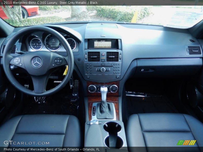 Dashboard of 2010 C 300 Luxury