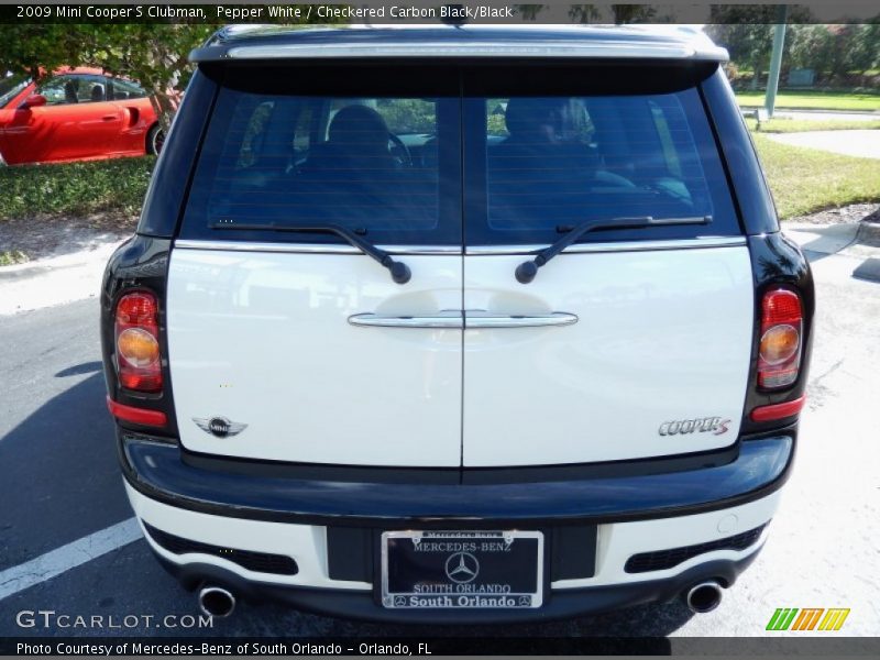 Pepper White / Checkered Carbon Black/Black 2009 Mini Cooper S Clubman