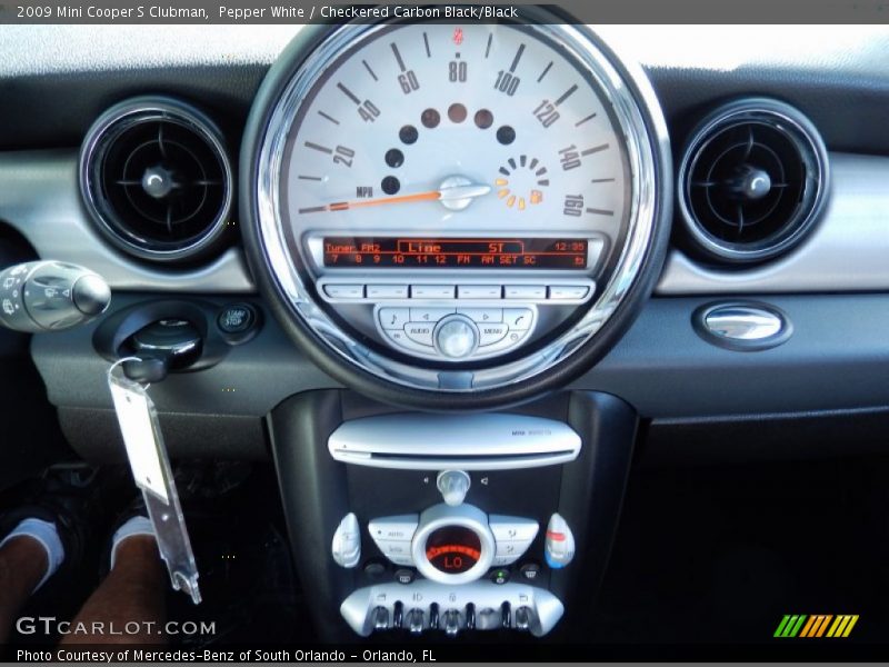 Pepper White / Checkered Carbon Black/Black 2009 Mini Cooper S Clubman
