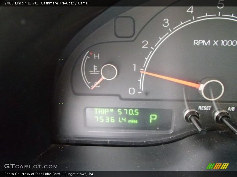 Cashmere Tri-Coat / Camel 2005 Lincoln LS V8
