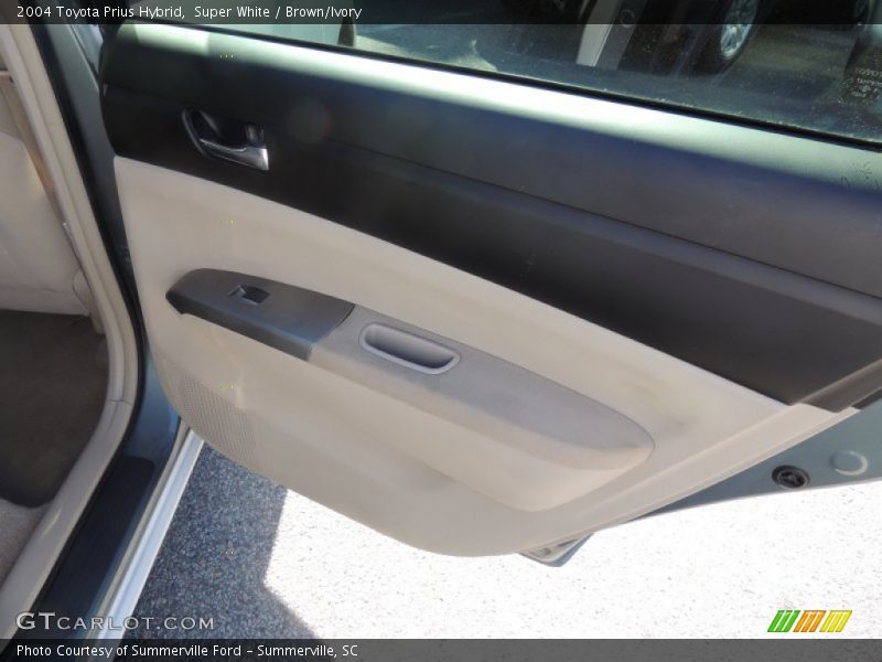 Super White / Brown/Ivory 2004 Toyota Prius Hybrid