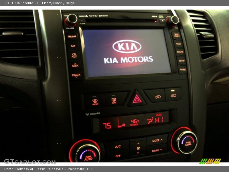 Ebony Black / Beige 2011 Kia Sorento EX