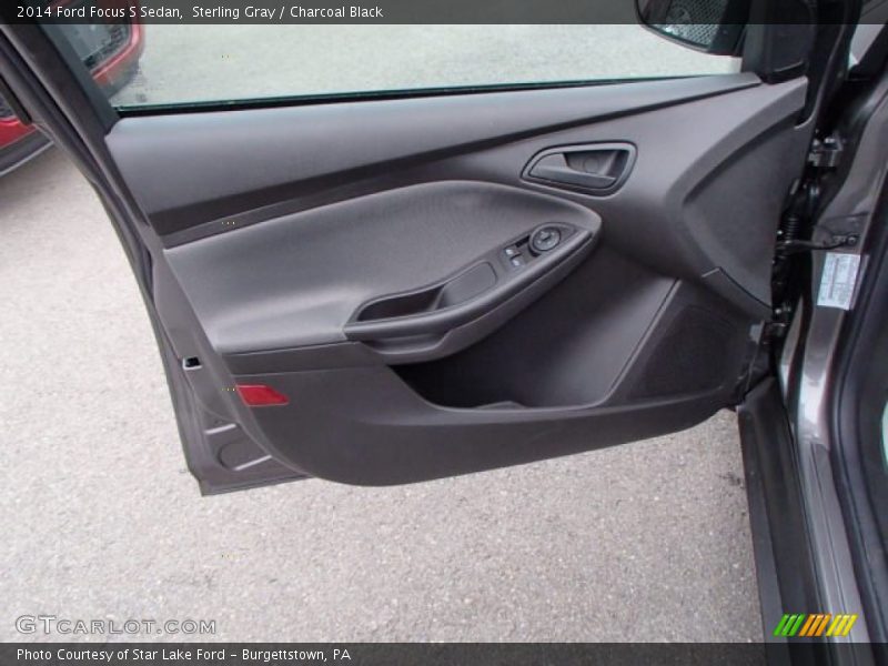 Sterling Gray / Charcoal Black 2014 Ford Focus S Sedan