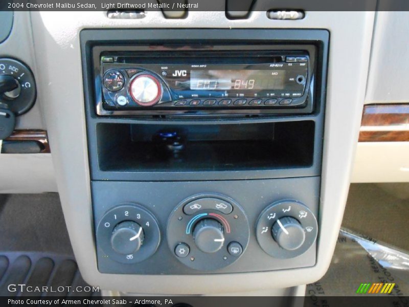 Light Driftwood Metallic / Neutral 2004 Chevrolet Malibu Sedan