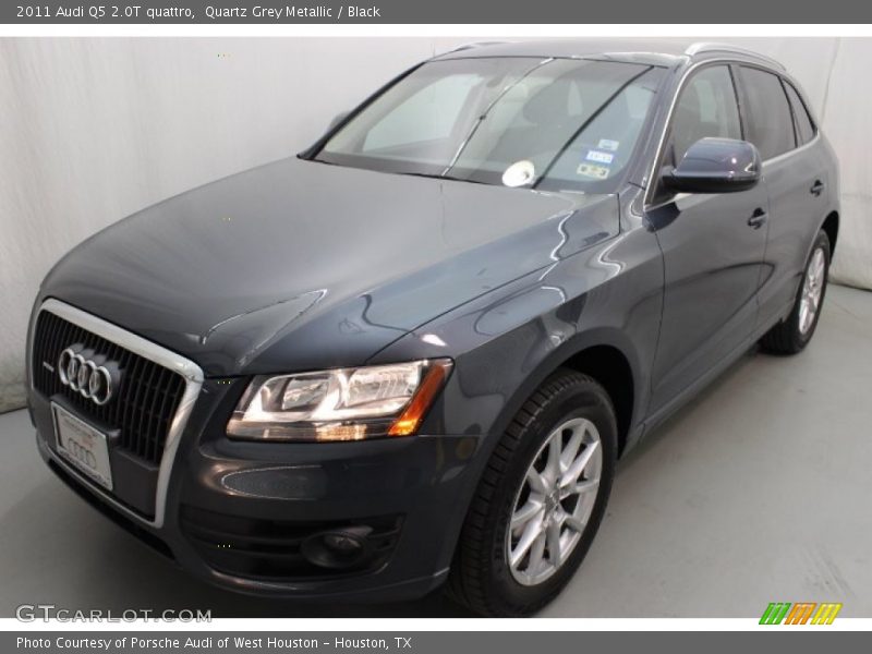 Quartz Grey Metallic / Black 2011 Audi Q5 2.0T quattro