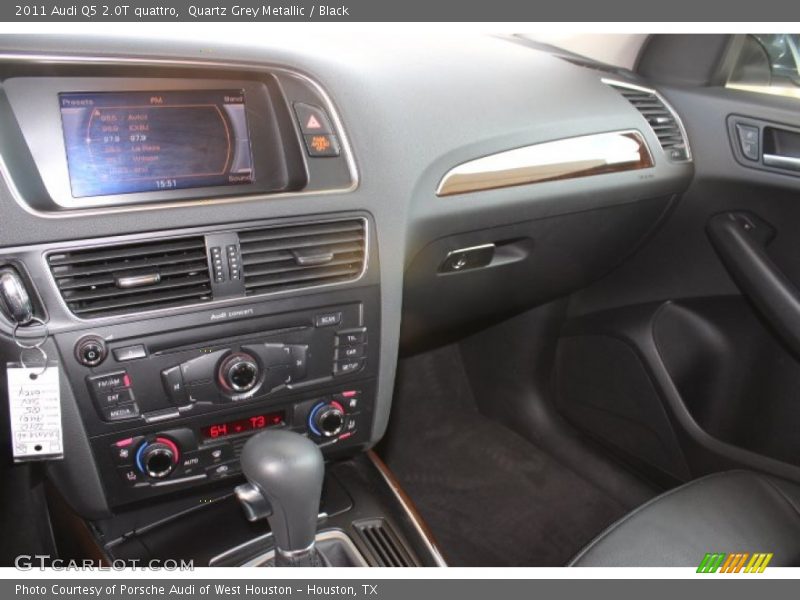 Quartz Grey Metallic / Black 2011 Audi Q5 2.0T quattro