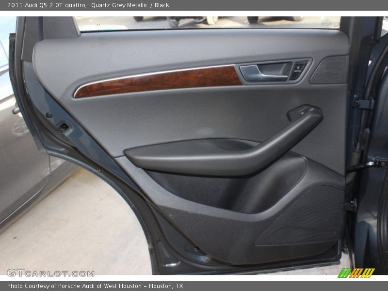 Quartz Grey Metallic / Black 2011 Audi Q5 2.0T quattro