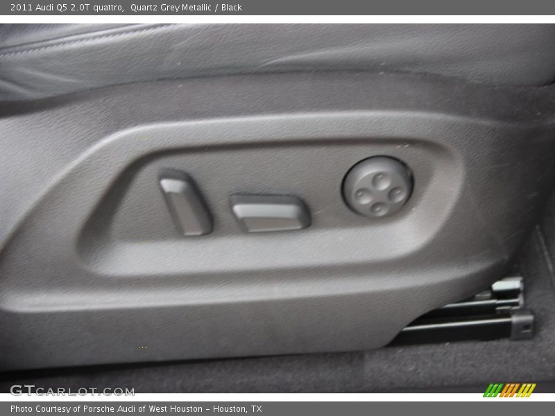 Quartz Grey Metallic / Black 2011 Audi Q5 2.0T quattro