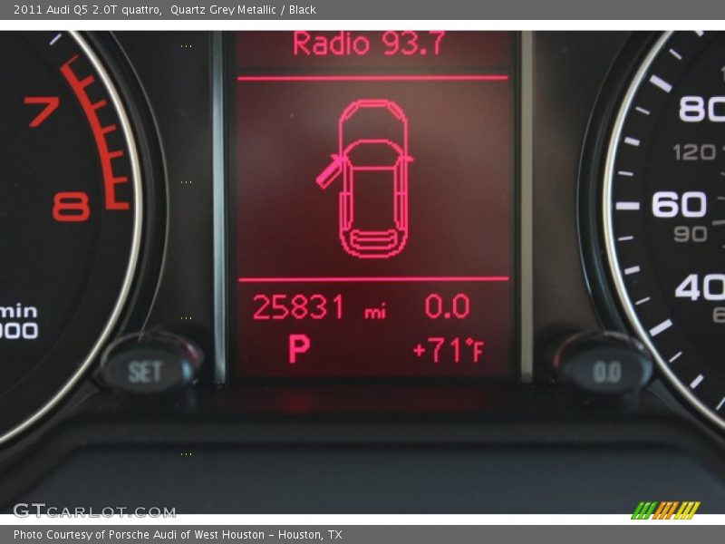 Quartz Grey Metallic / Black 2011 Audi Q5 2.0T quattro
