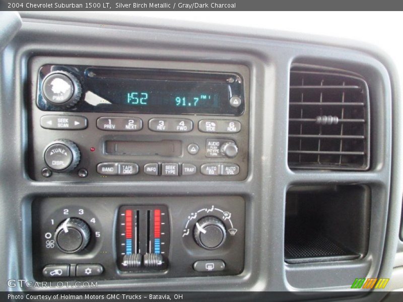 Silver Birch Metallic / Gray/Dark Charcoal 2004 Chevrolet Suburban 1500 LT