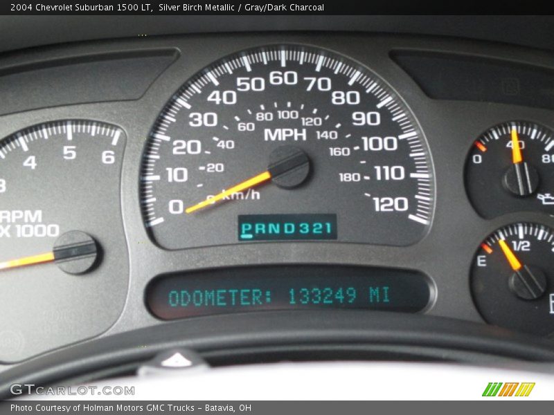Silver Birch Metallic / Gray/Dark Charcoal 2004 Chevrolet Suburban 1500 LT