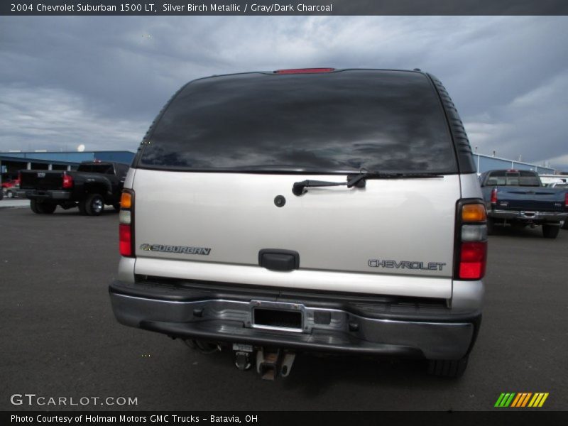 Silver Birch Metallic / Gray/Dark Charcoal 2004 Chevrolet Suburban 1500 LT