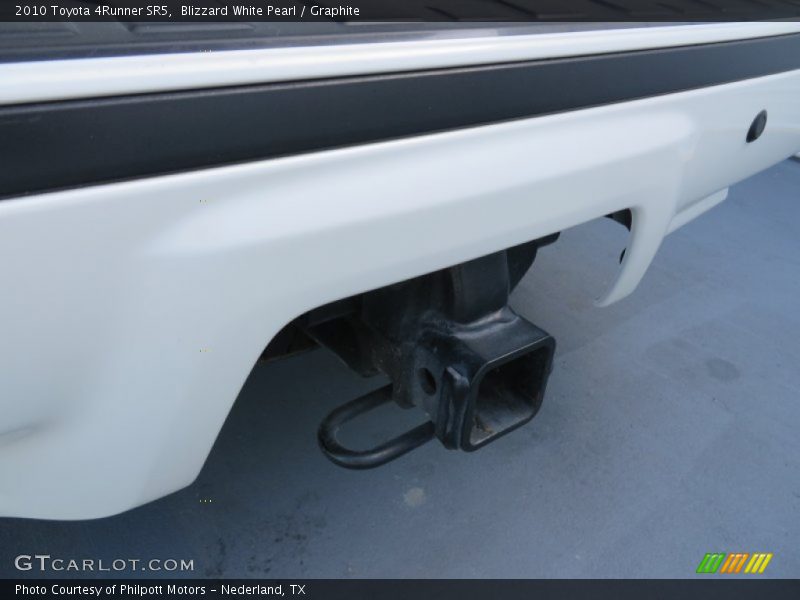 Blizzard White Pearl / Graphite 2010 Toyota 4Runner SR5