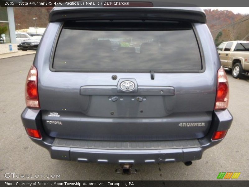 Pacific Blue Metallic / Dark Charcoal 2005 Toyota 4Runner SR5 4x4
