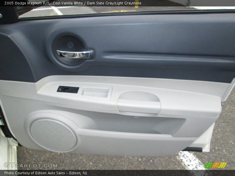 Cool Vanilla White / Dark Slate Gray/Light Graystone 2005 Dodge Magnum R/T