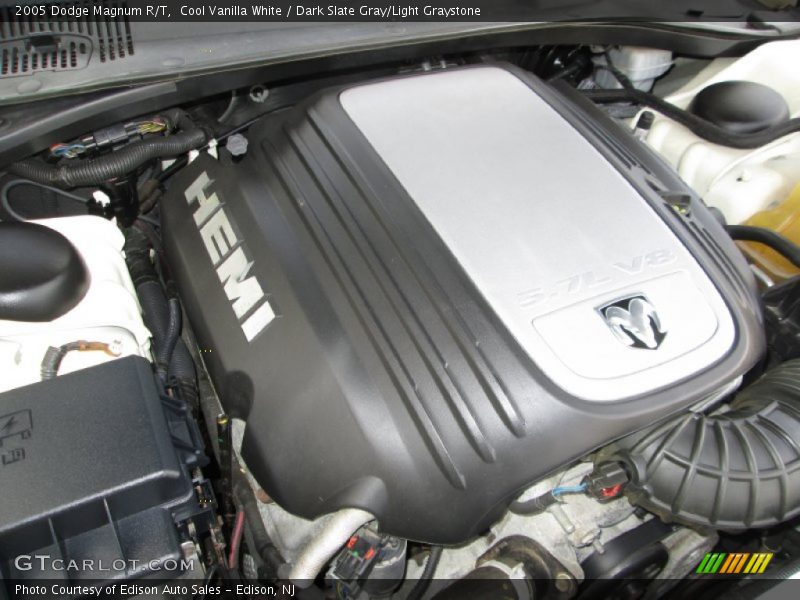 Cool Vanilla White / Dark Slate Gray/Light Graystone 2005 Dodge Magnum R/T