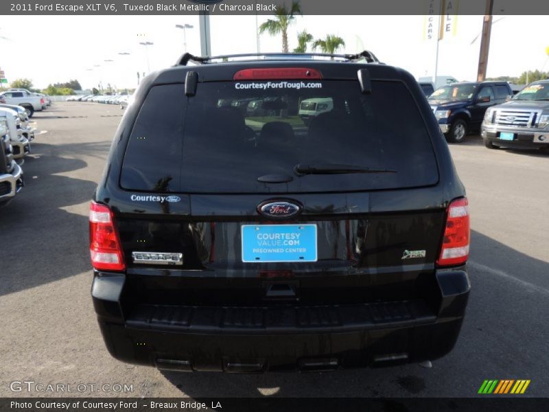 Tuxedo Black Metallic / Charcoal Black 2011 Ford Escape XLT V6