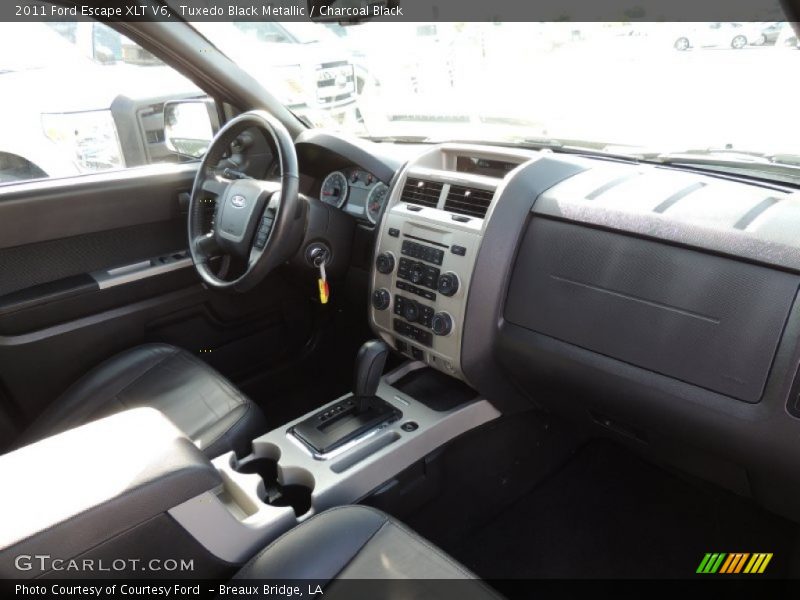 Tuxedo Black Metallic / Charcoal Black 2011 Ford Escape XLT V6