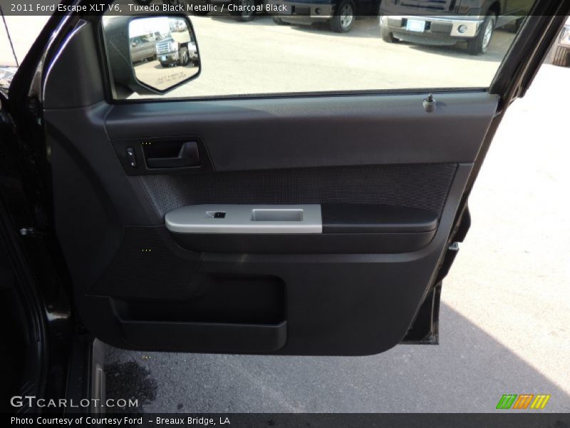Tuxedo Black Metallic / Charcoal Black 2011 Ford Escape XLT V6