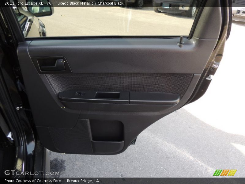 Tuxedo Black Metallic / Charcoal Black 2011 Ford Escape XLT V6