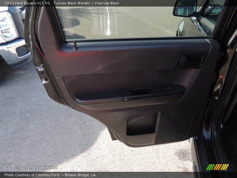 Tuxedo Black Metallic / Charcoal Black 2011 Ford Escape XLT V6