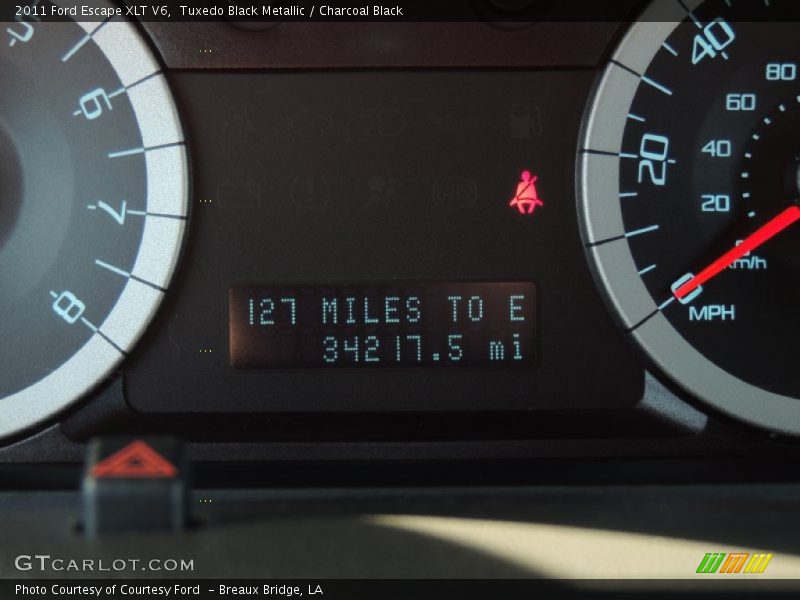 Tuxedo Black Metallic / Charcoal Black 2011 Ford Escape XLT V6