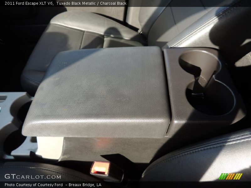 Tuxedo Black Metallic / Charcoal Black 2011 Ford Escape XLT V6