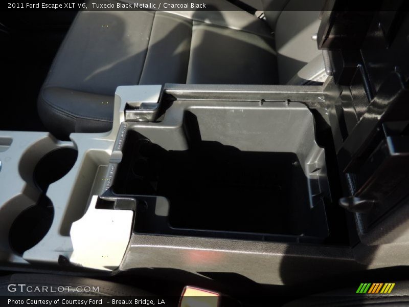 Tuxedo Black Metallic / Charcoal Black 2011 Ford Escape XLT V6