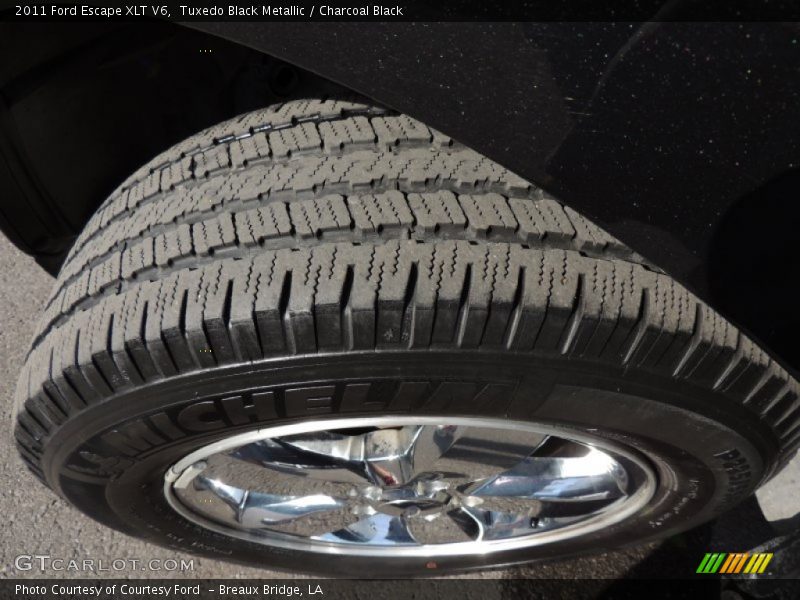 Tuxedo Black Metallic / Charcoal Black 2011 Ford Escape XLT V6