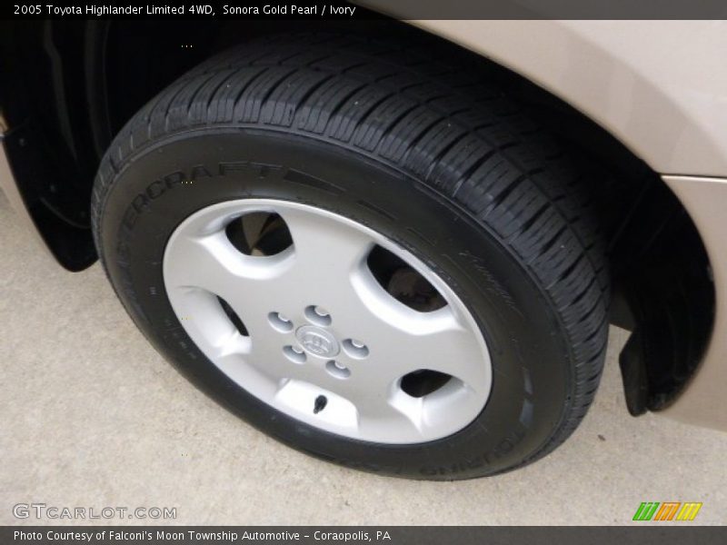 Sonora Gold Pearl / Ivory 2005 Toyota Highlander Limited 4WD