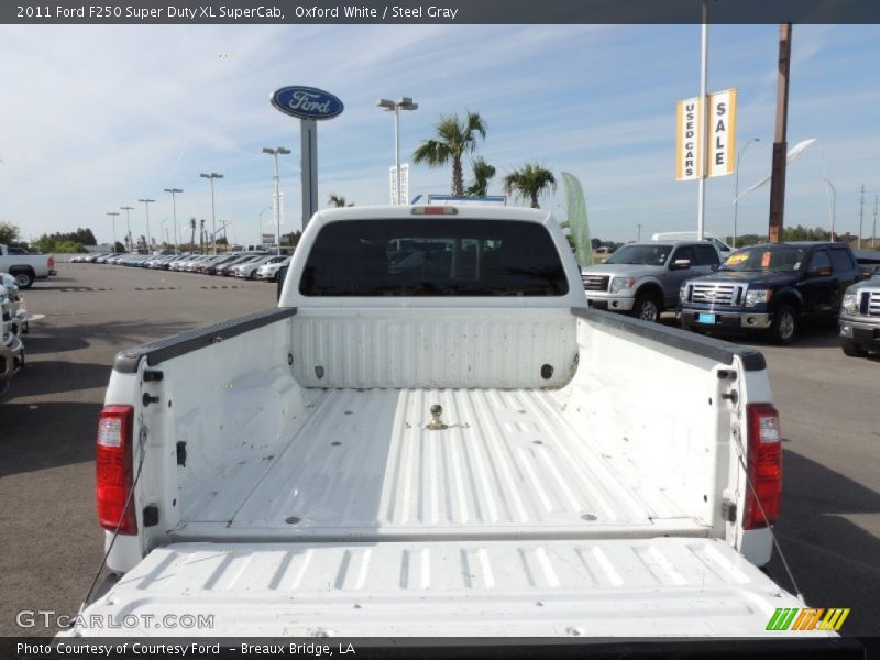 Oxford White / Steel Gray 2011 Ford F250 Super Duty XL SuperCab