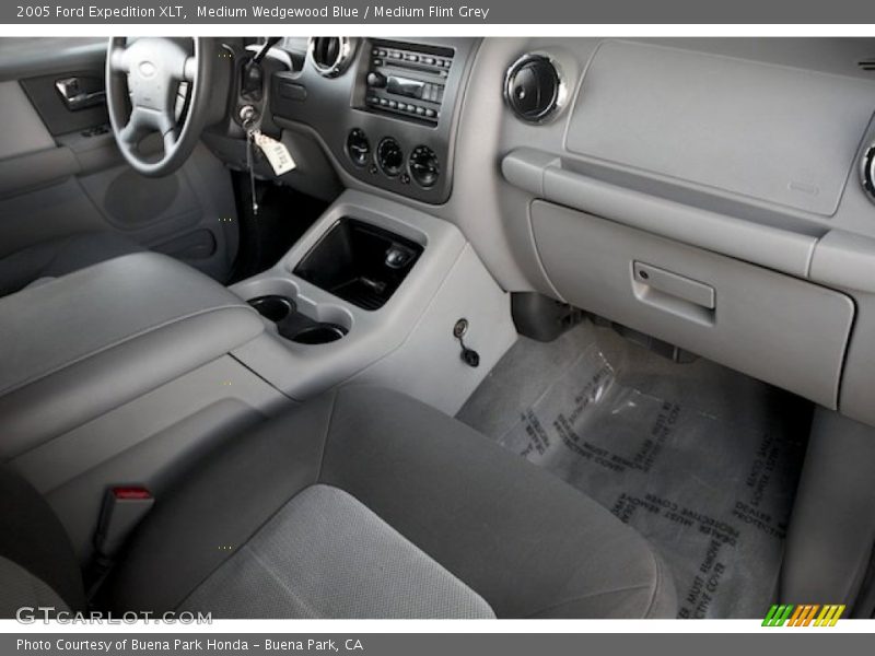 Medium Wedgewood Blue / Medium Flint Grey 2005 Ford Expedition XLT