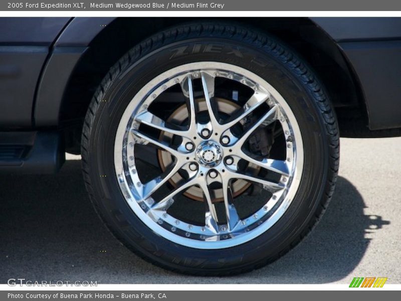 Medium Wedgewood Blue / Medium Flint Grey 2005 Ford Expedition XLT