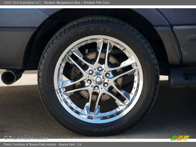 Medium Wedgewood Blue / Medium Flint Grey 2005 Ford Expedition XLT