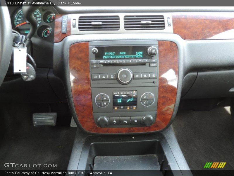 Black / Ebony 2010 Chevrolet Avalanche LT