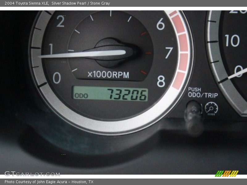 Silver Shadow Pearl / Stone Gray 2004 Toyota Sienna XLE